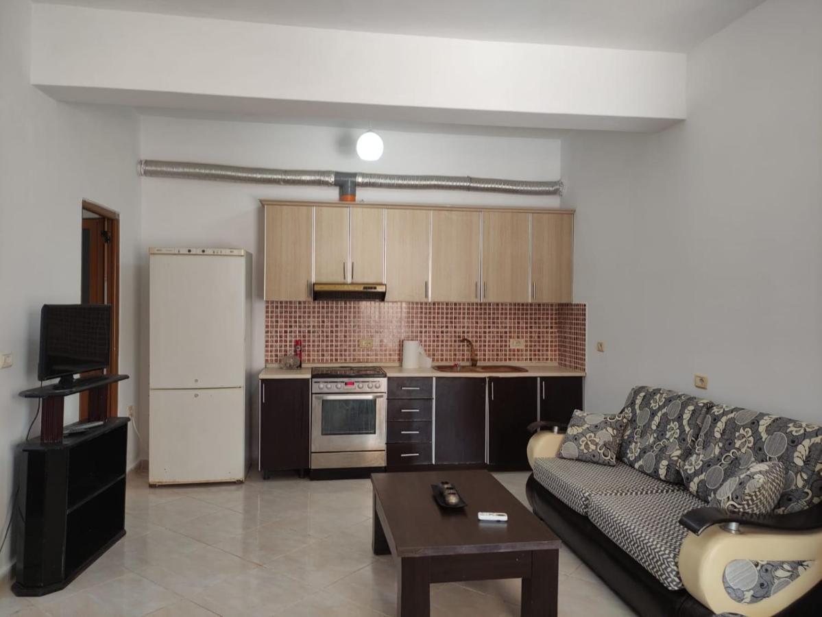 Bella Apartment'S Ксамил Екстериор снимка