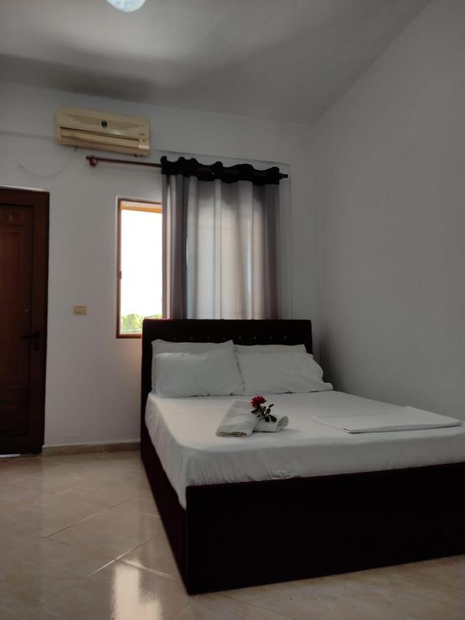 Bella Apartment'S Ксамил Екстериор снимка