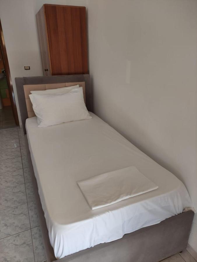 Bella Apartment'S Ксамил Екстериор снимка